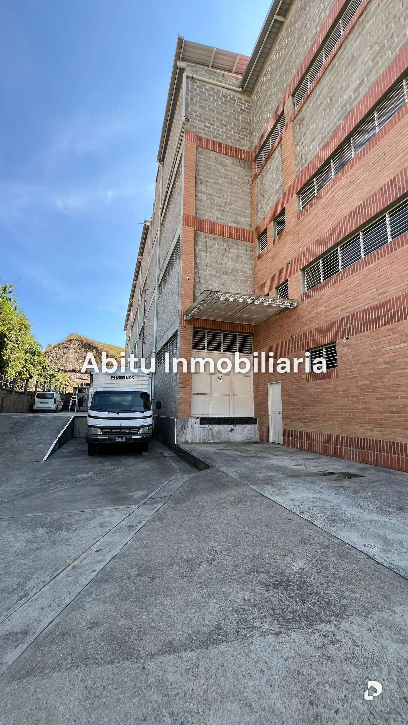 Building in San Antonio de Los Altos, Altos Mirandinos – 4