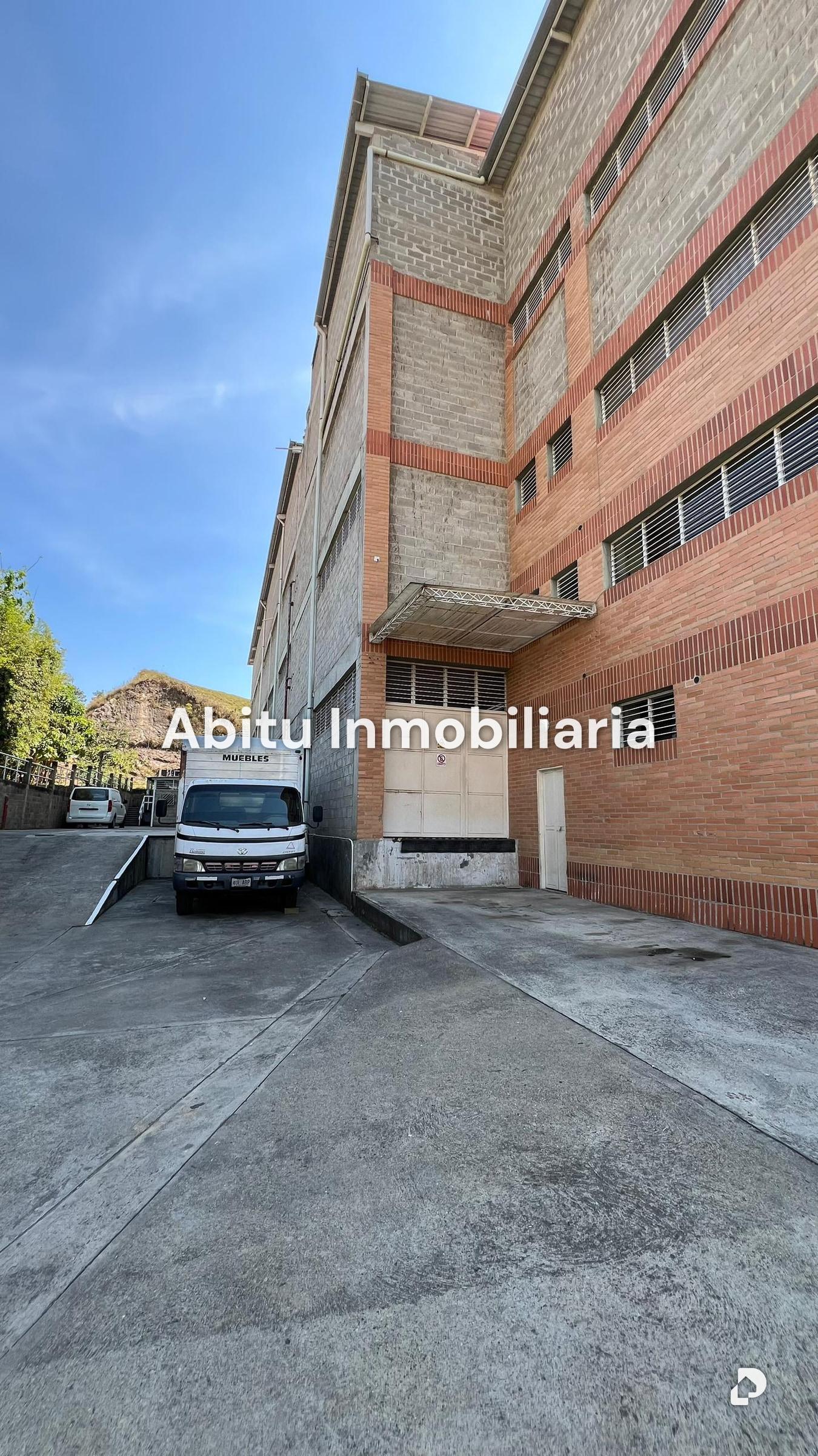 Building in San Antonio de Los Altos, Altos Mirandinos – 4