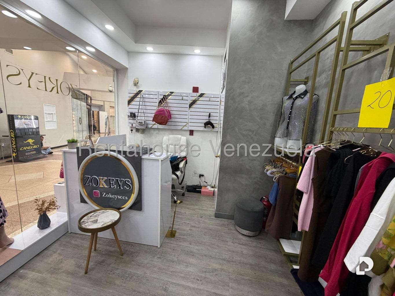 Local comercial en Parroquia La Candelaria, Caracas – 7