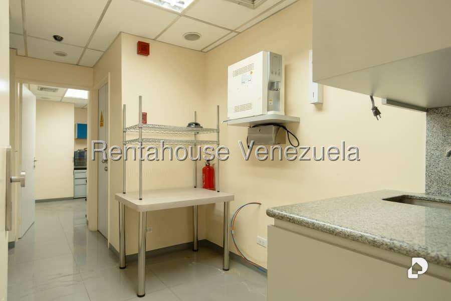 Local comercial en Boleíta Norte, Caracas – 15