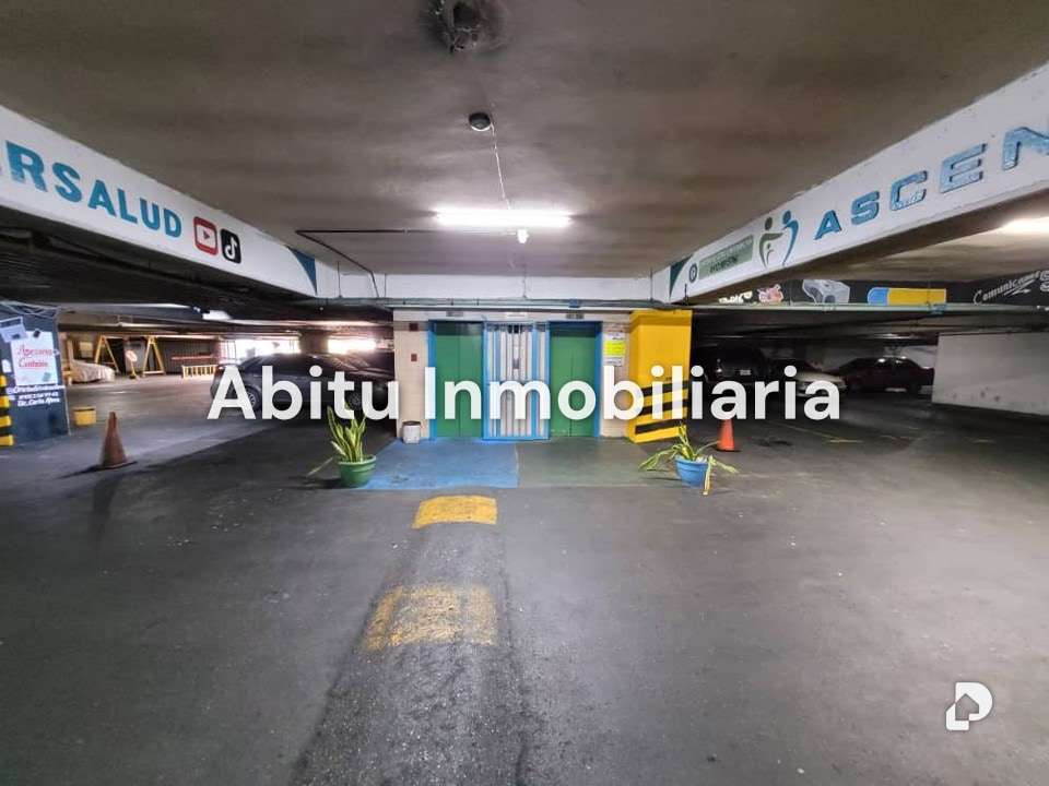 Garage/Parking in Montalbán, Caracas – 3