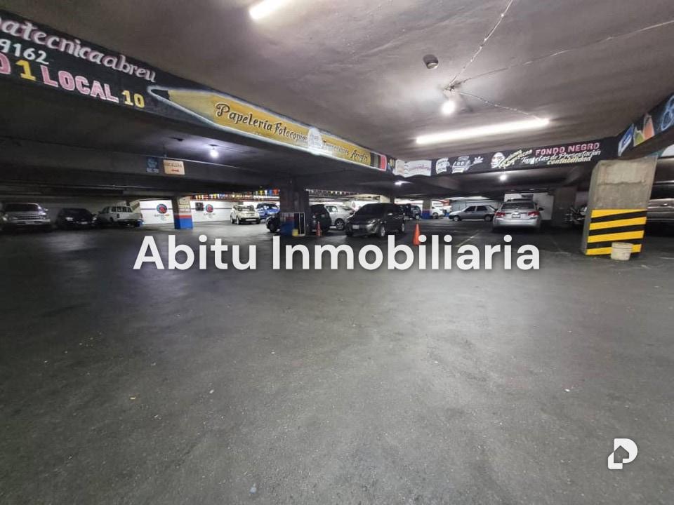 Garage/Parking in Montalbán, Caracas – 2