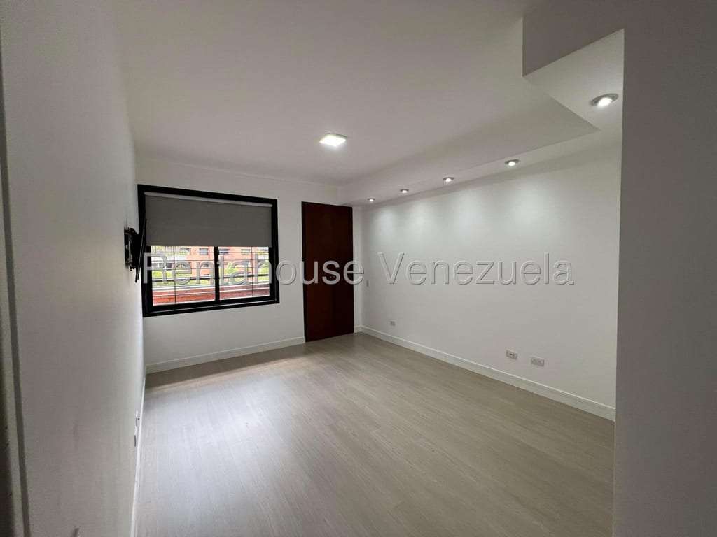 Apartamento en Lomas de La Alameda, Caracas