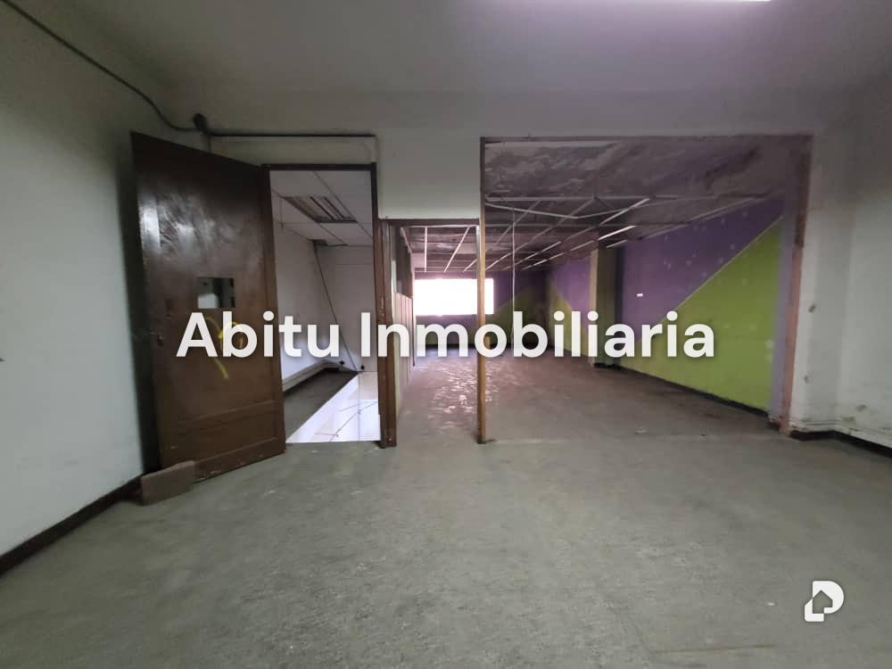 Local comercial en Puente Hierro, Caracas – 3