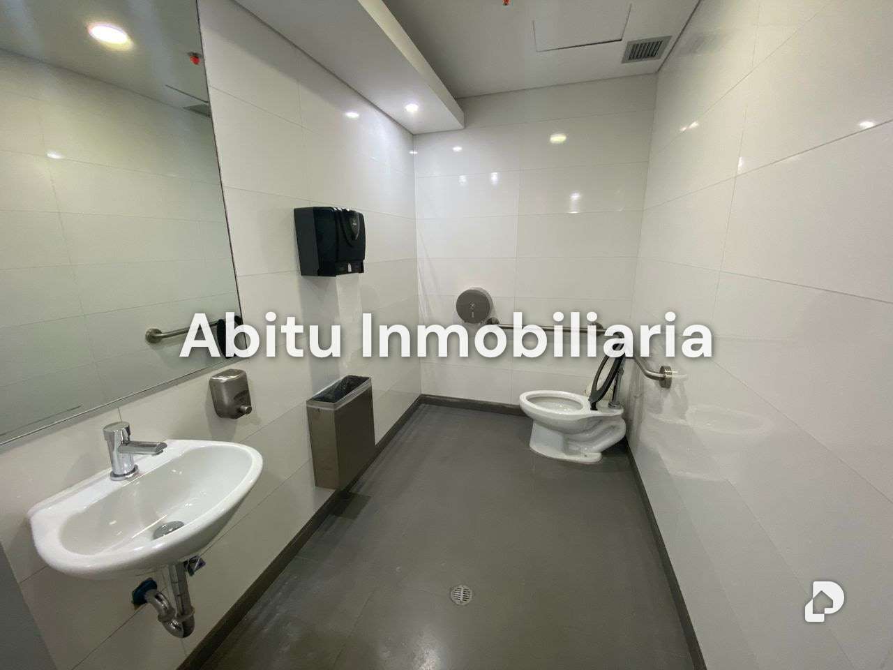 Oficina en Campo Alegre, Caracas – 7