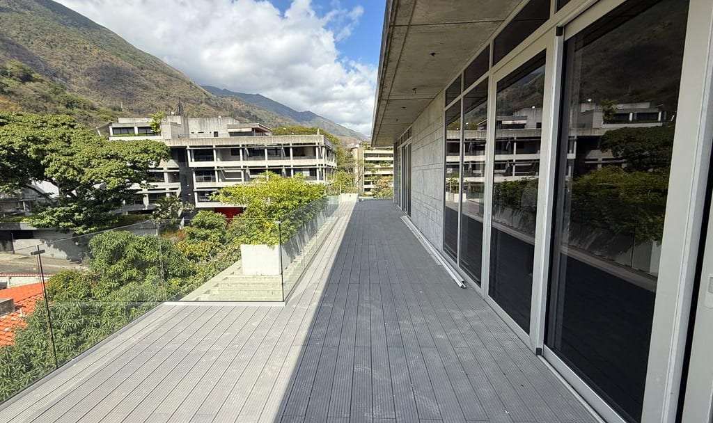 Apartamento en Altamira, Caracas - 1