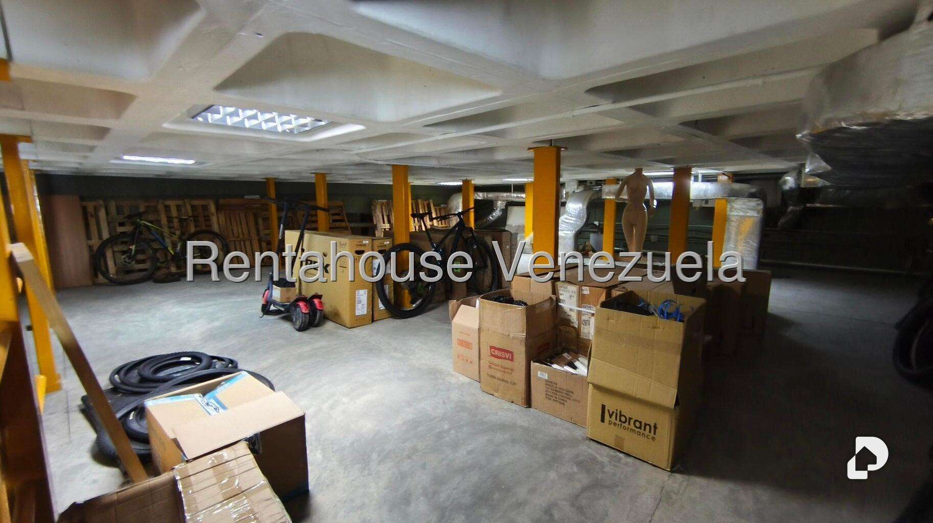 Local comercial en Macaracuay, Caracas – 19