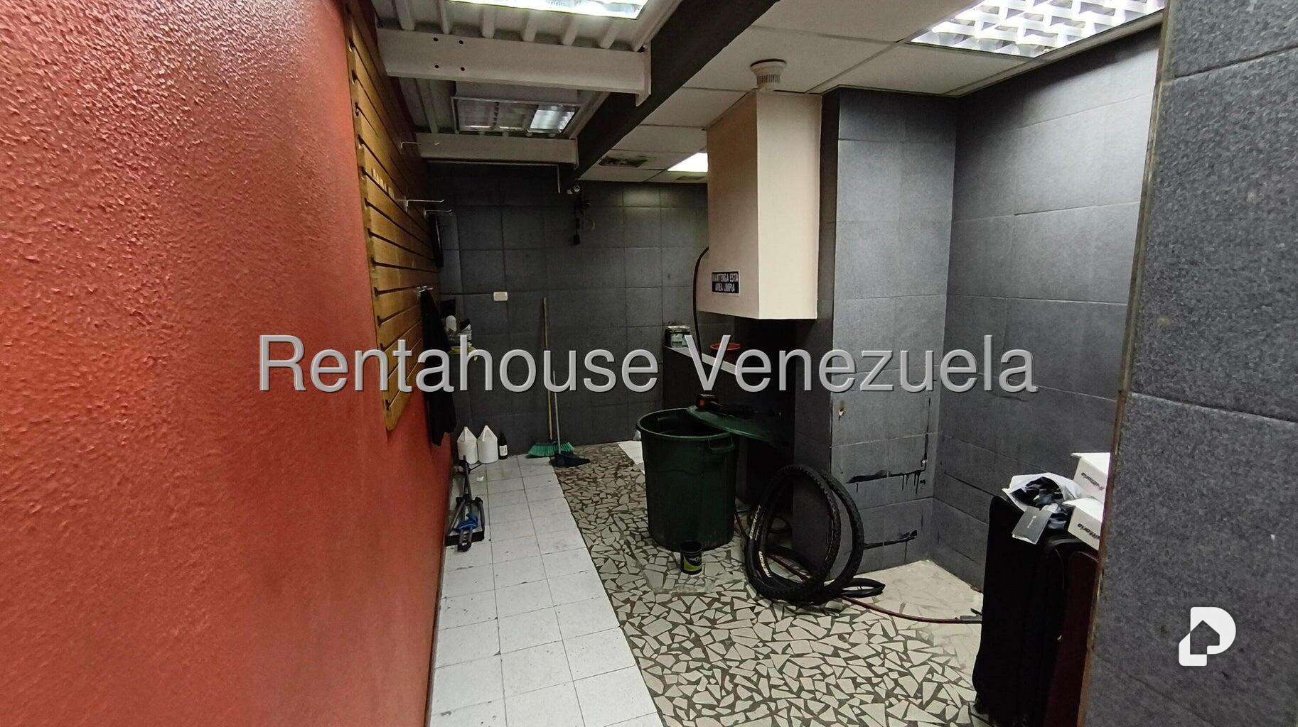 Local comercial en Macaracuay, Caracas – 14