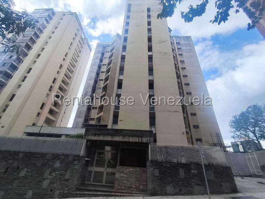 Apartment in Prados del Este, Caracas - 1