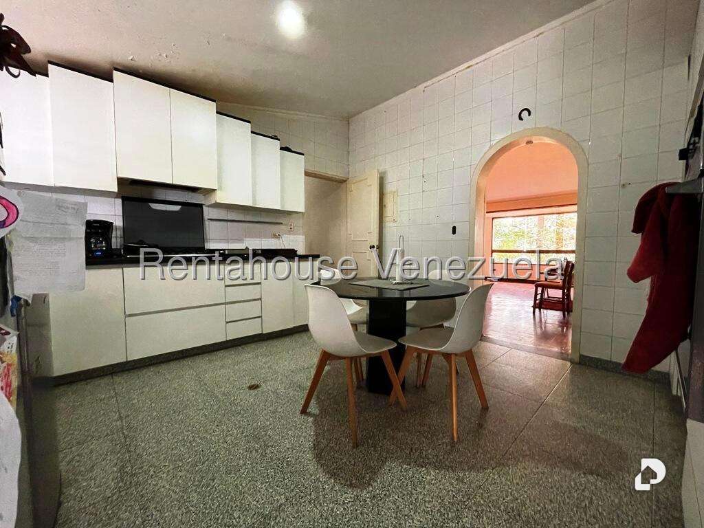 Casa en Los Guayabitos, Caracas – 36