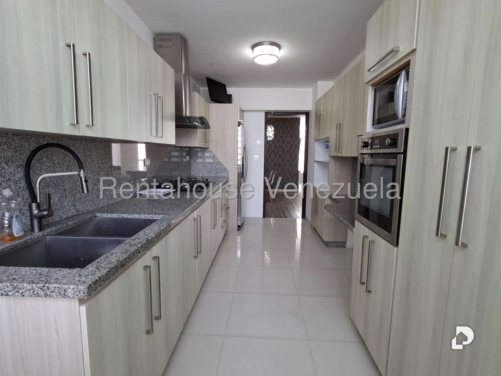 Apartamento en Los Palos Grandes, Caracas – 5