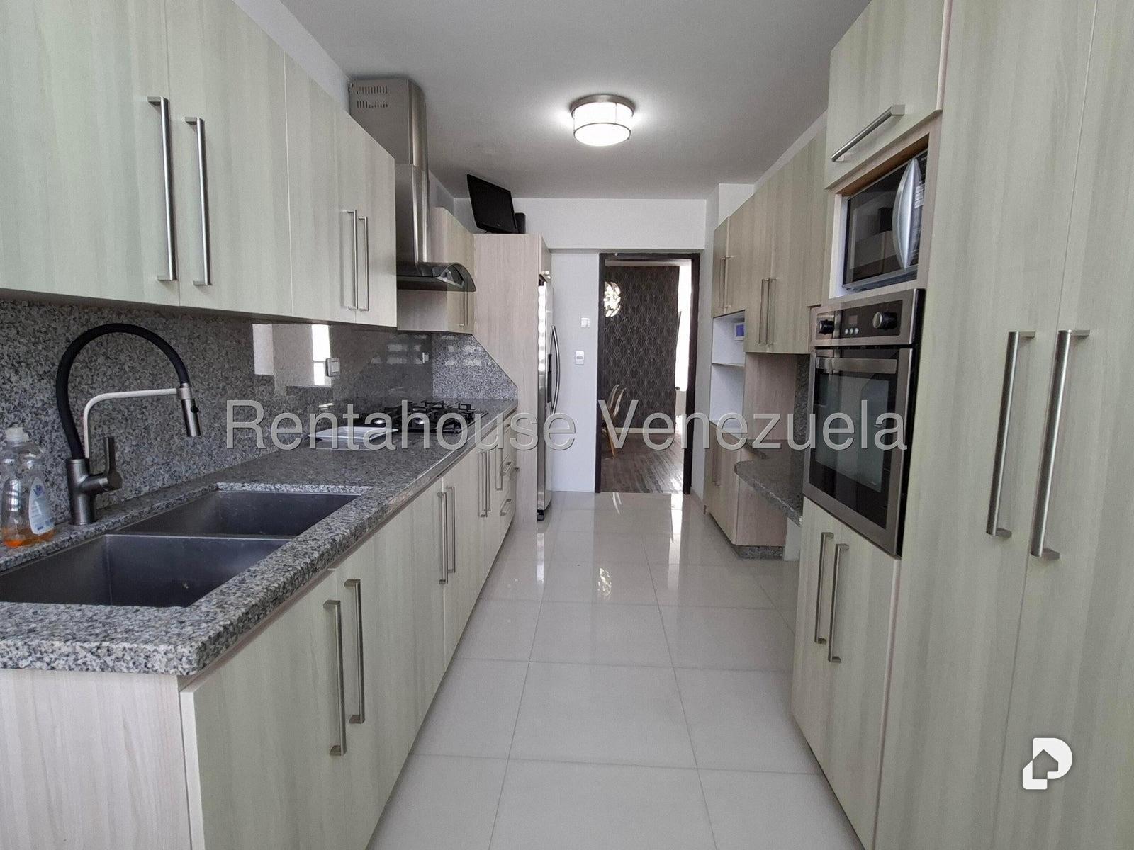 Apartamento en Los Palos Grandes, Caracas – 5