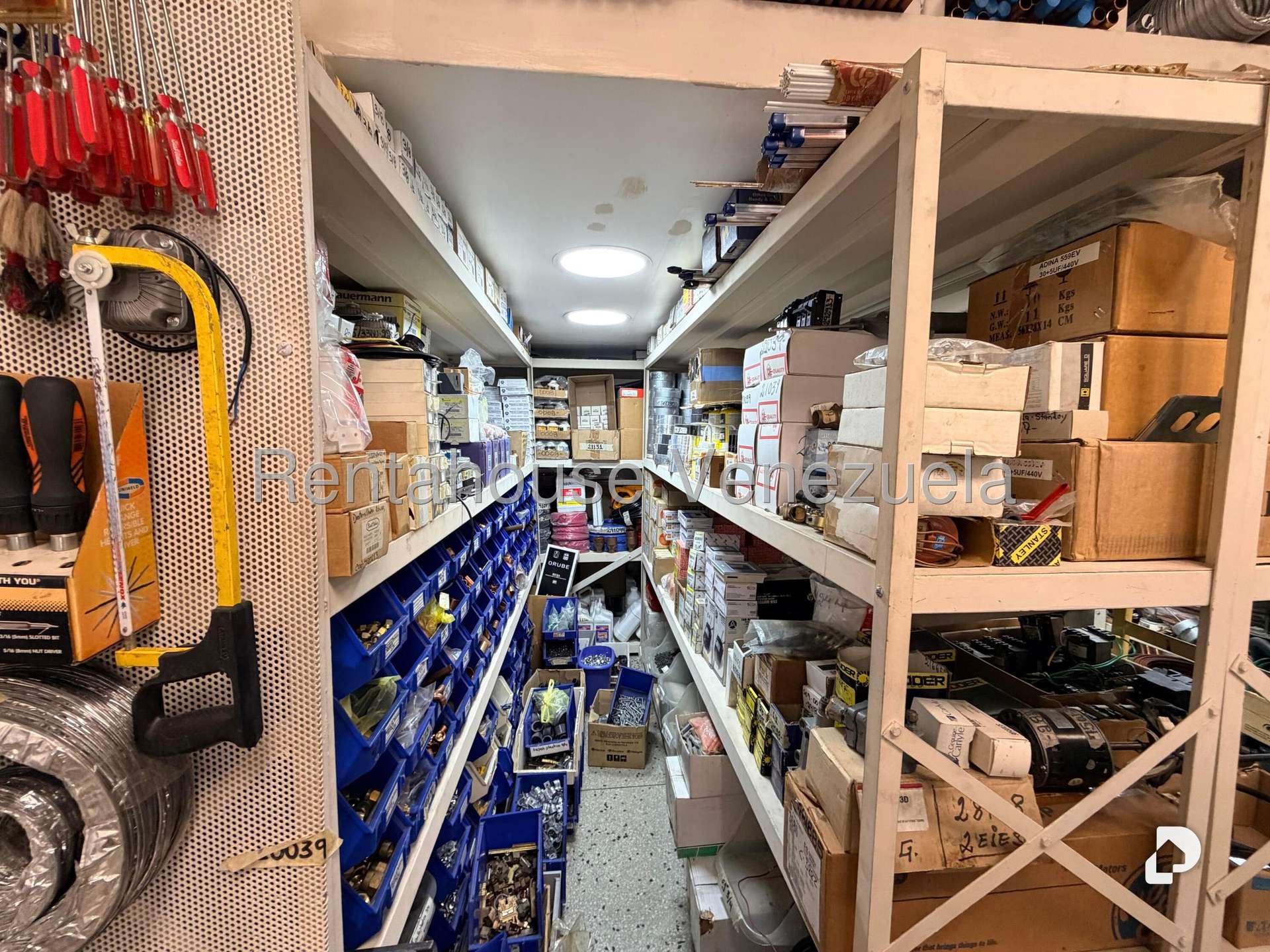 Local comercial en Los Palos Grandes, Caracas – 10