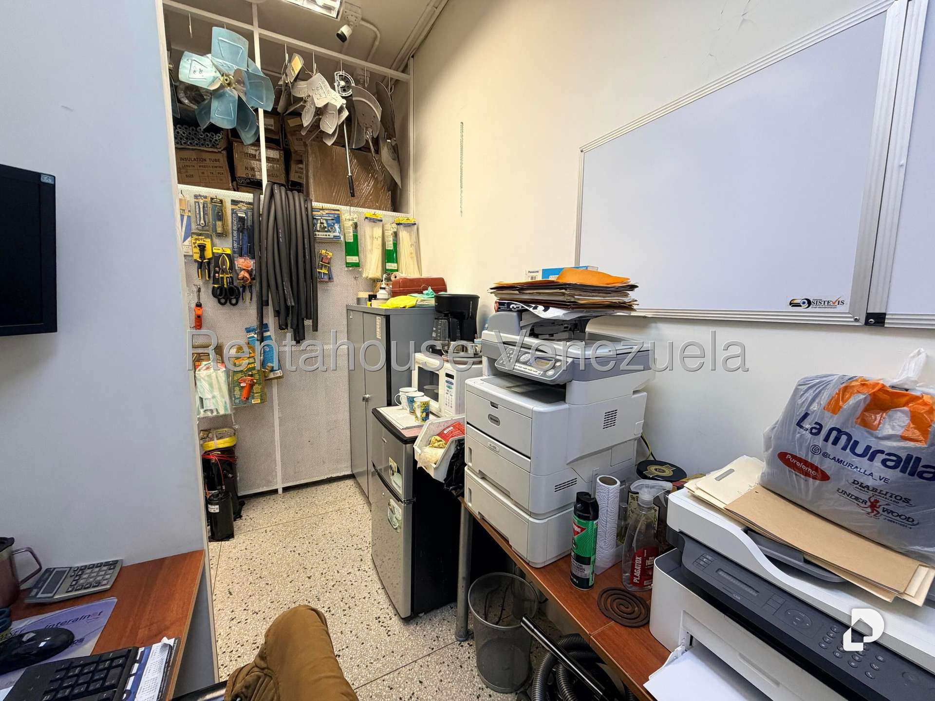 Local comercial en Los Palos Grandes, Caracas – 7