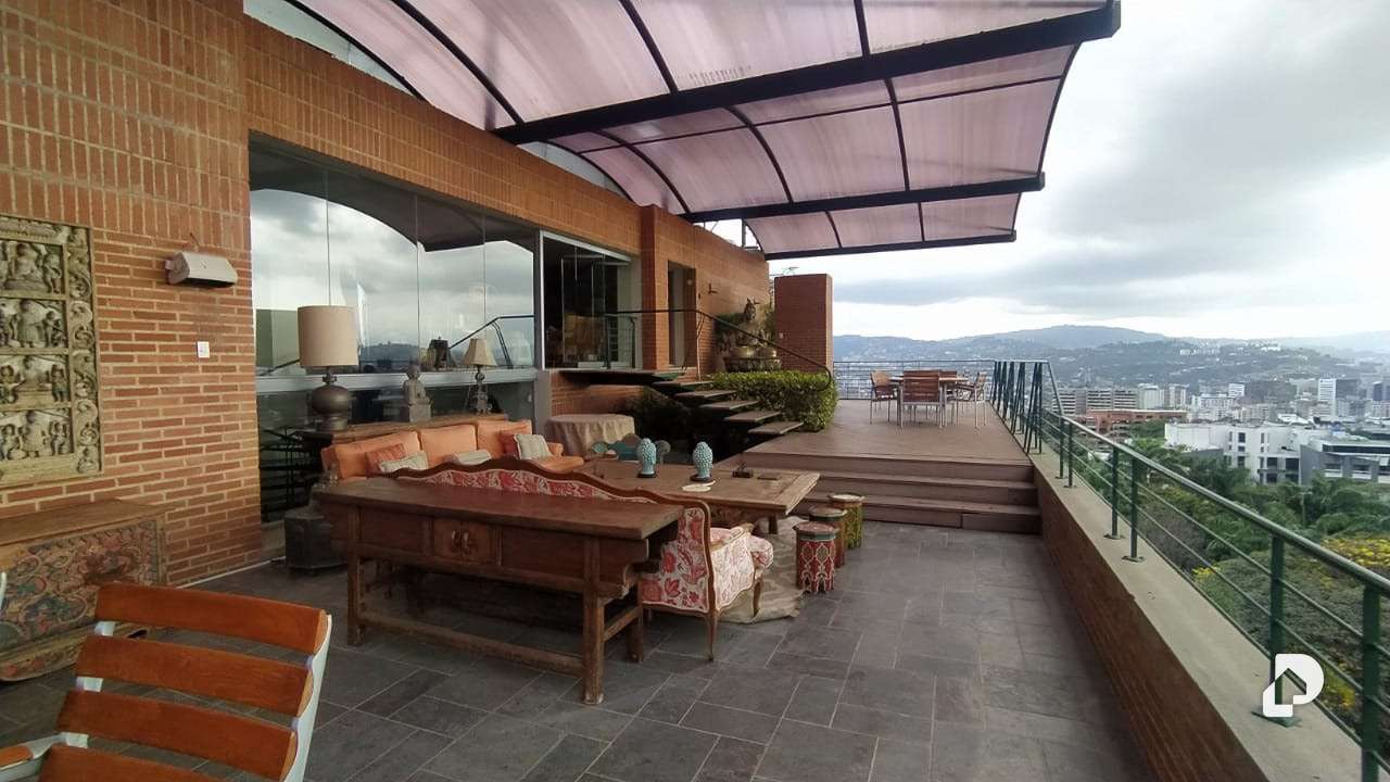Apartamento en Los Palos Grandes, Caracas – 1
