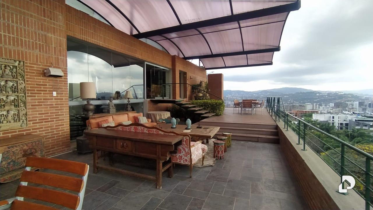 Apartamento en Los Palos Grandes, Caracas – 1