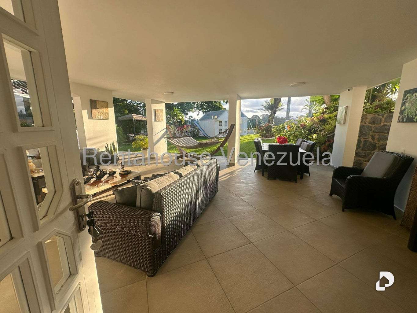 Casa en La Lagunita Country Club, Caracas – 50