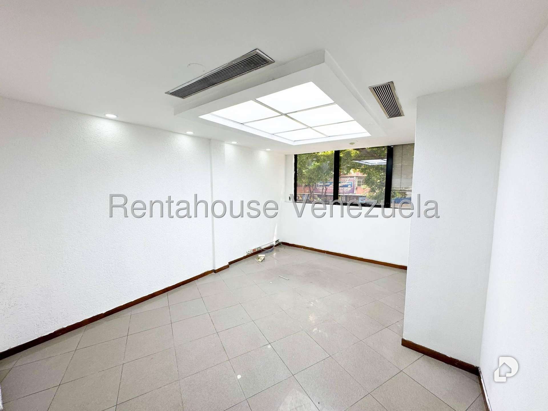 Edificio en Chacao, Caracas – 14