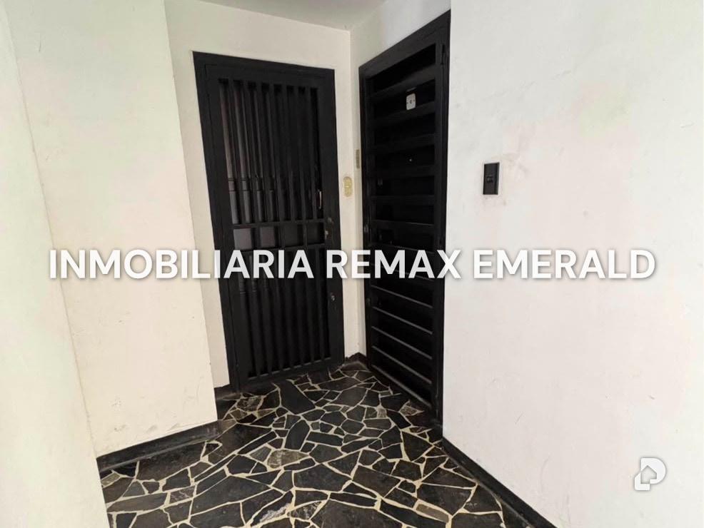 Apartamento en El Bosque, Caracas – 2