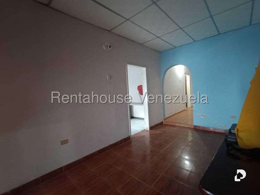 House in La Coromoto, Maracay – 8
