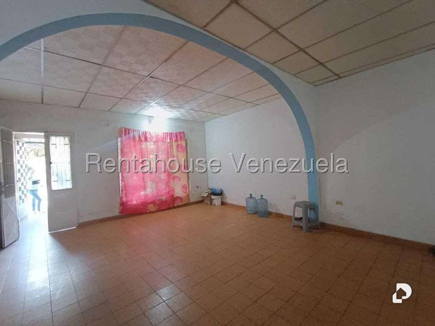 House in La Coromoto, Maracay – 2