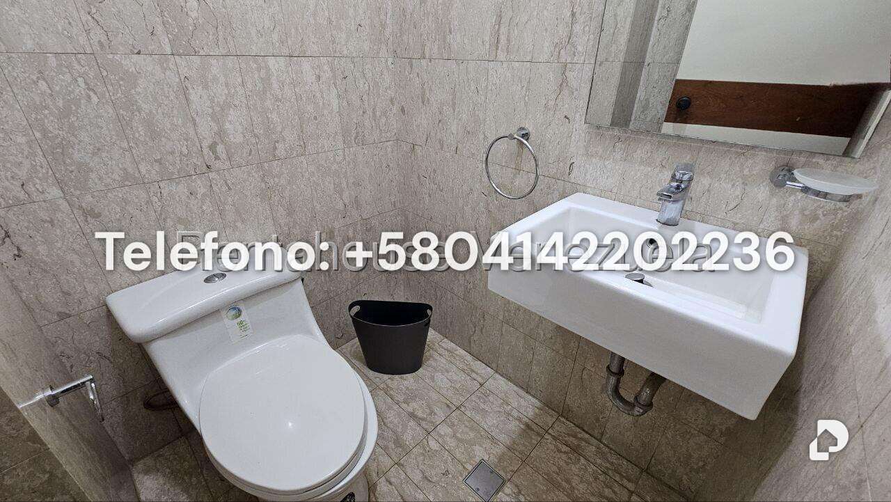 Apartamento en Campo Alegre, Caracas – 11