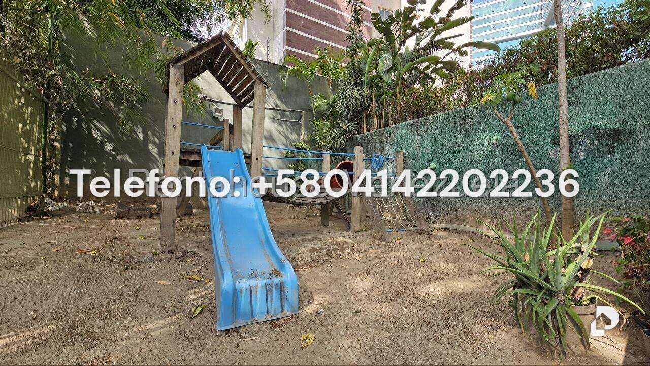 Apartamento en Campo Alegre, Caracas – 19