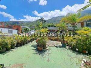 Terreno en Altamira, Caracas – 12
