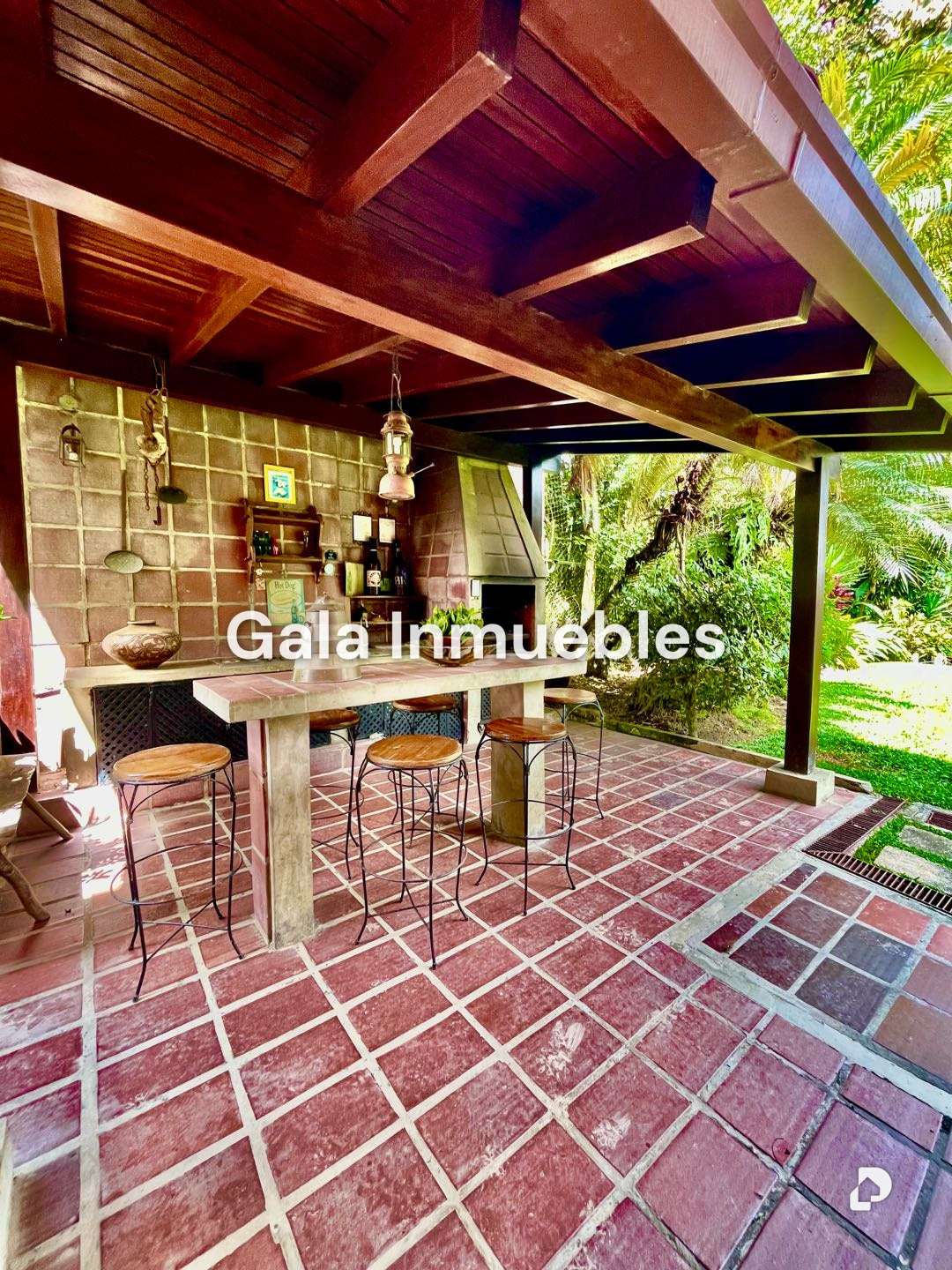 Casa en La Lagunita, Caracas – 12