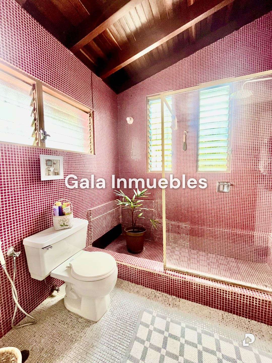 Casa en La Lagunita, Caracas – 23