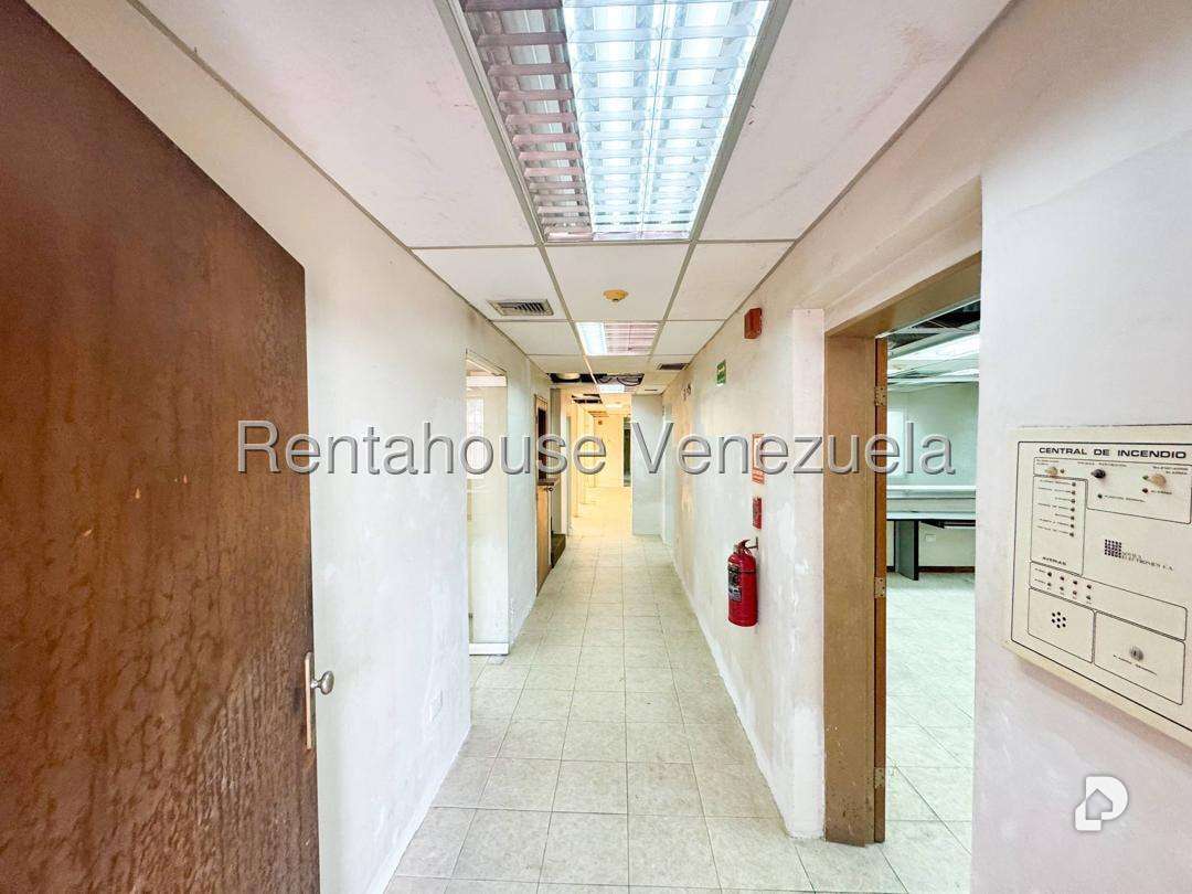 Local comercial en San Bernardino, Caracas – 3