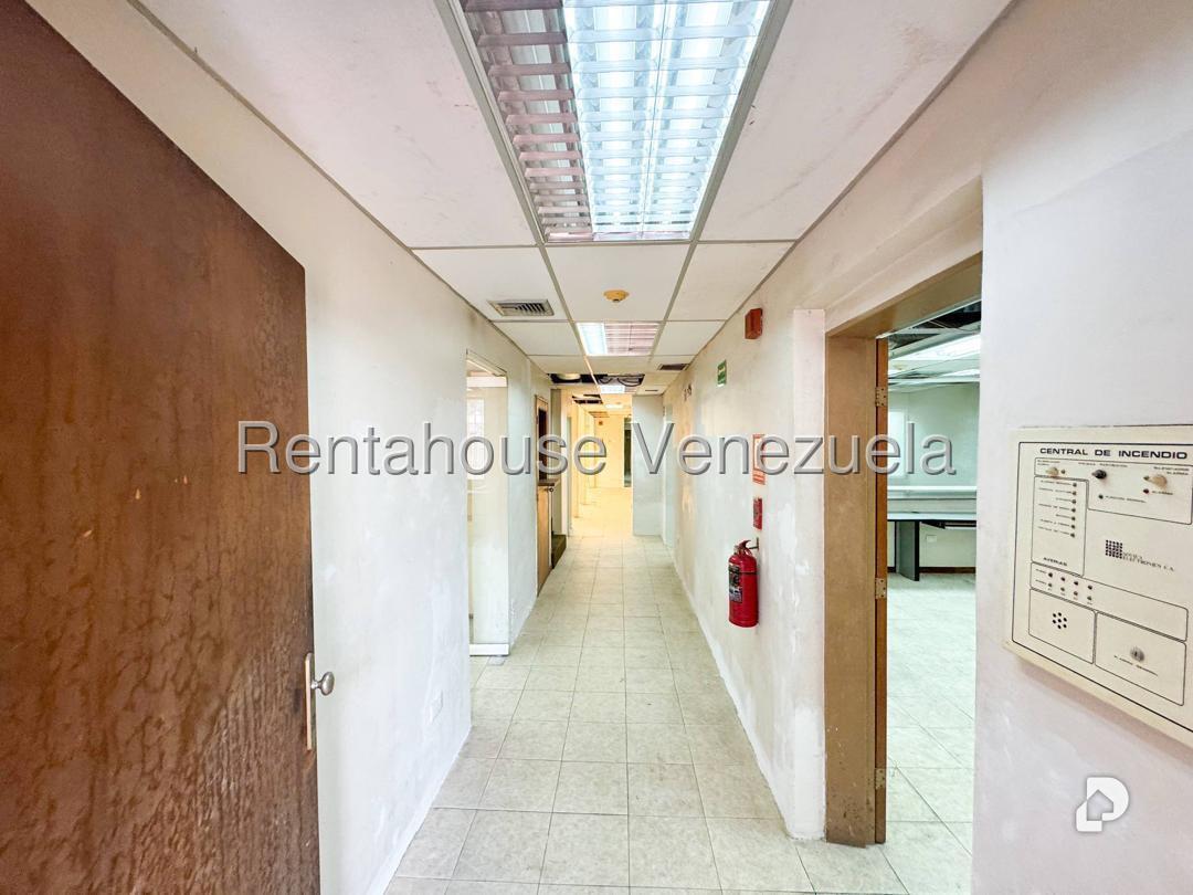 Local comercial en San Bernardino, Caracas – 3