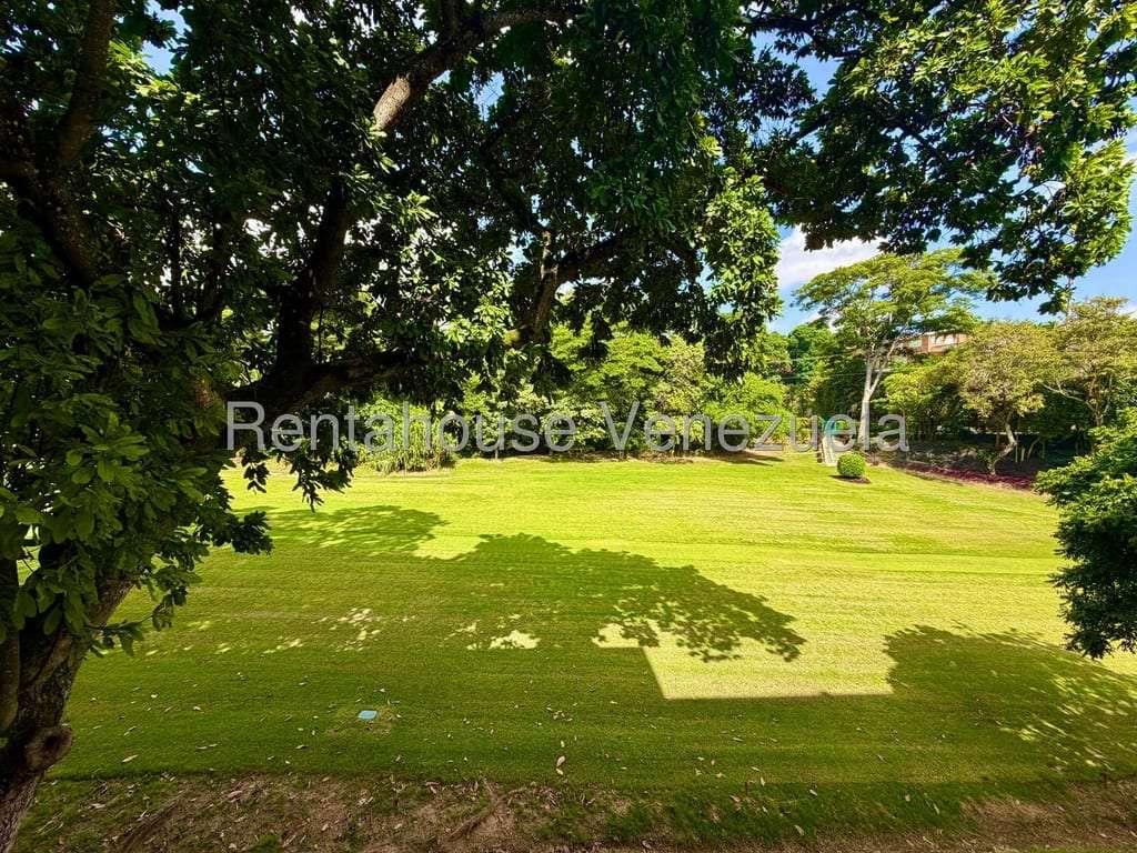 Apartamento en Los Naranjos de las Mercedes, Caracas