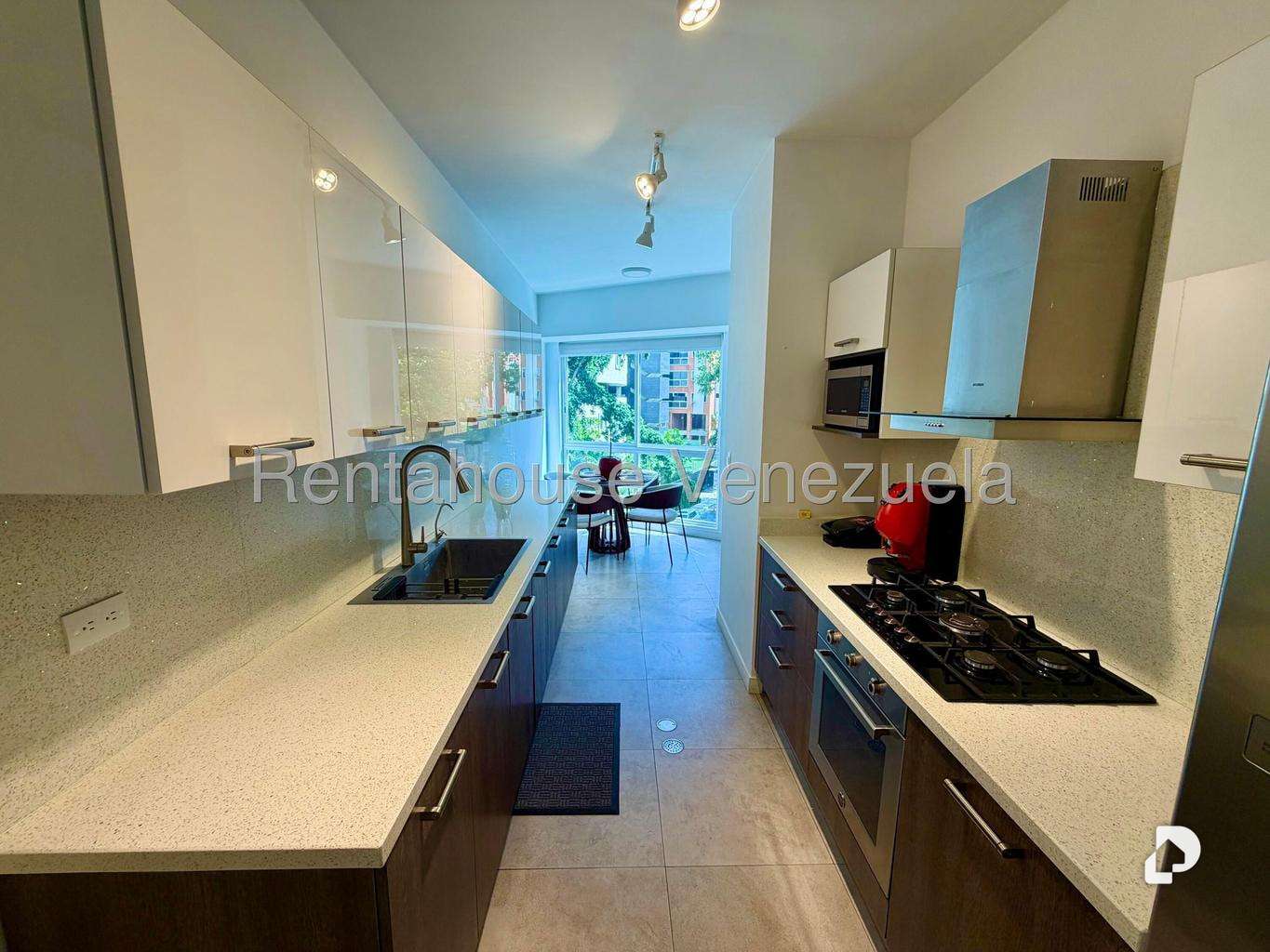 Apartamento en Los Naranjos de las Mercedes, Caracas – 10