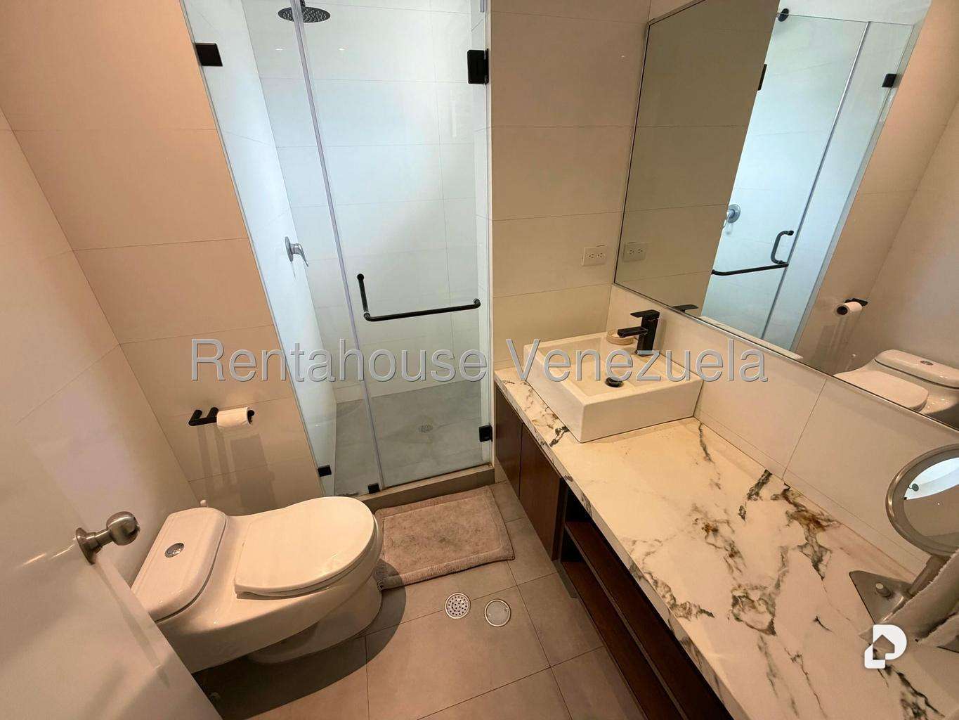 Apartamento en Los Naranjos de las Mercedes, Caracas – 15