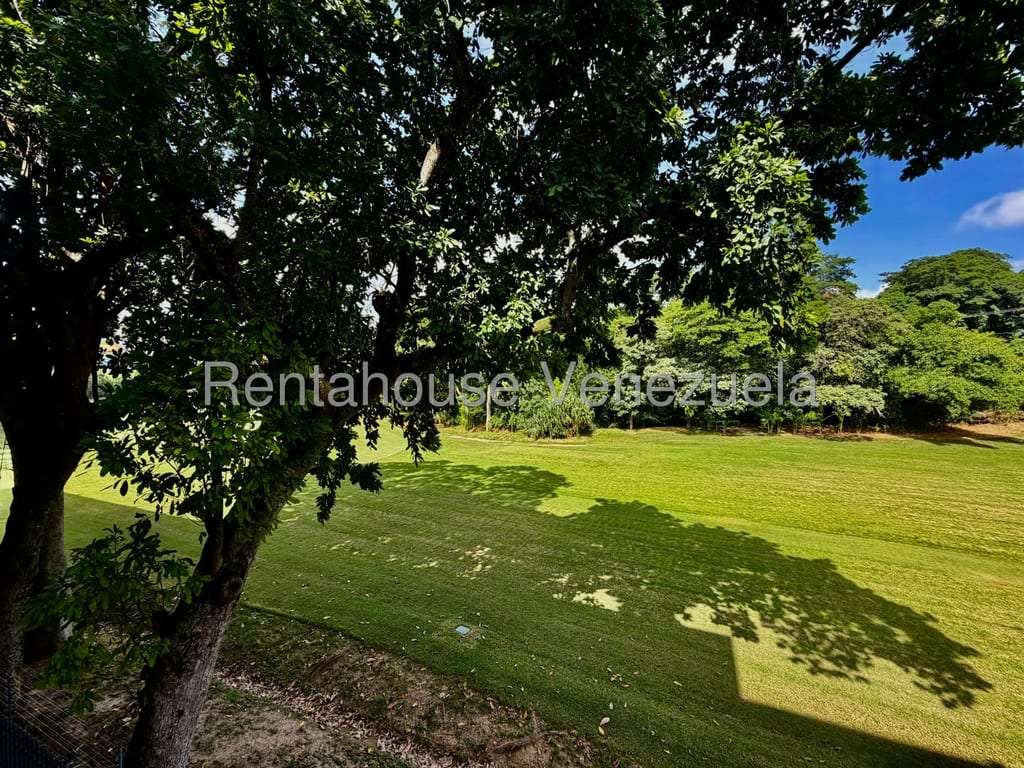 Apartamento en Los Naranjos de las Mercedes, Caracas