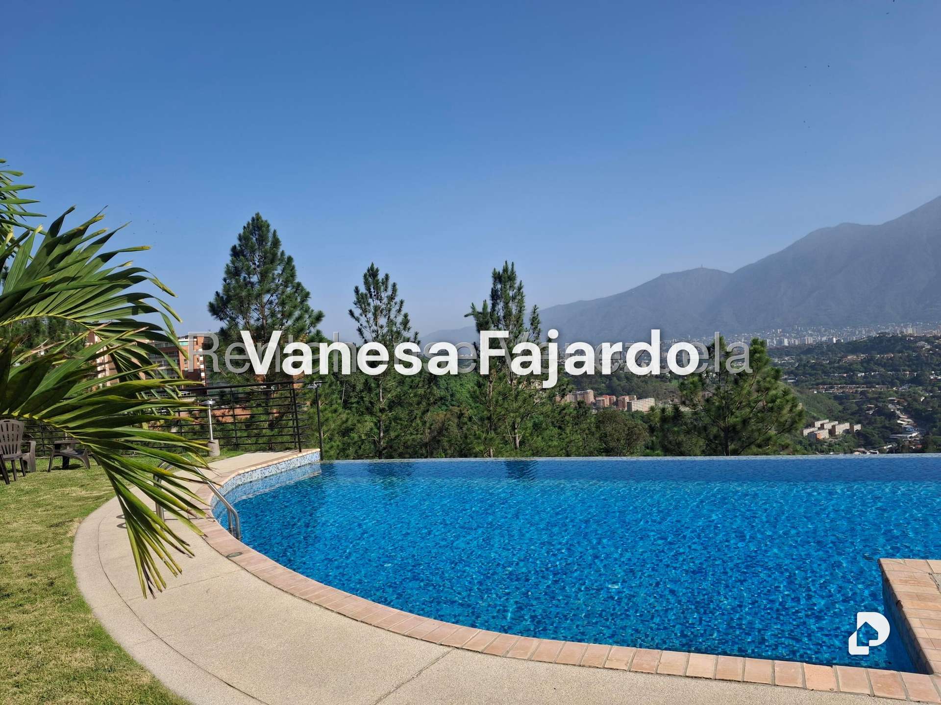 Apartamento en Solar del Hatillo, Caracas – 12