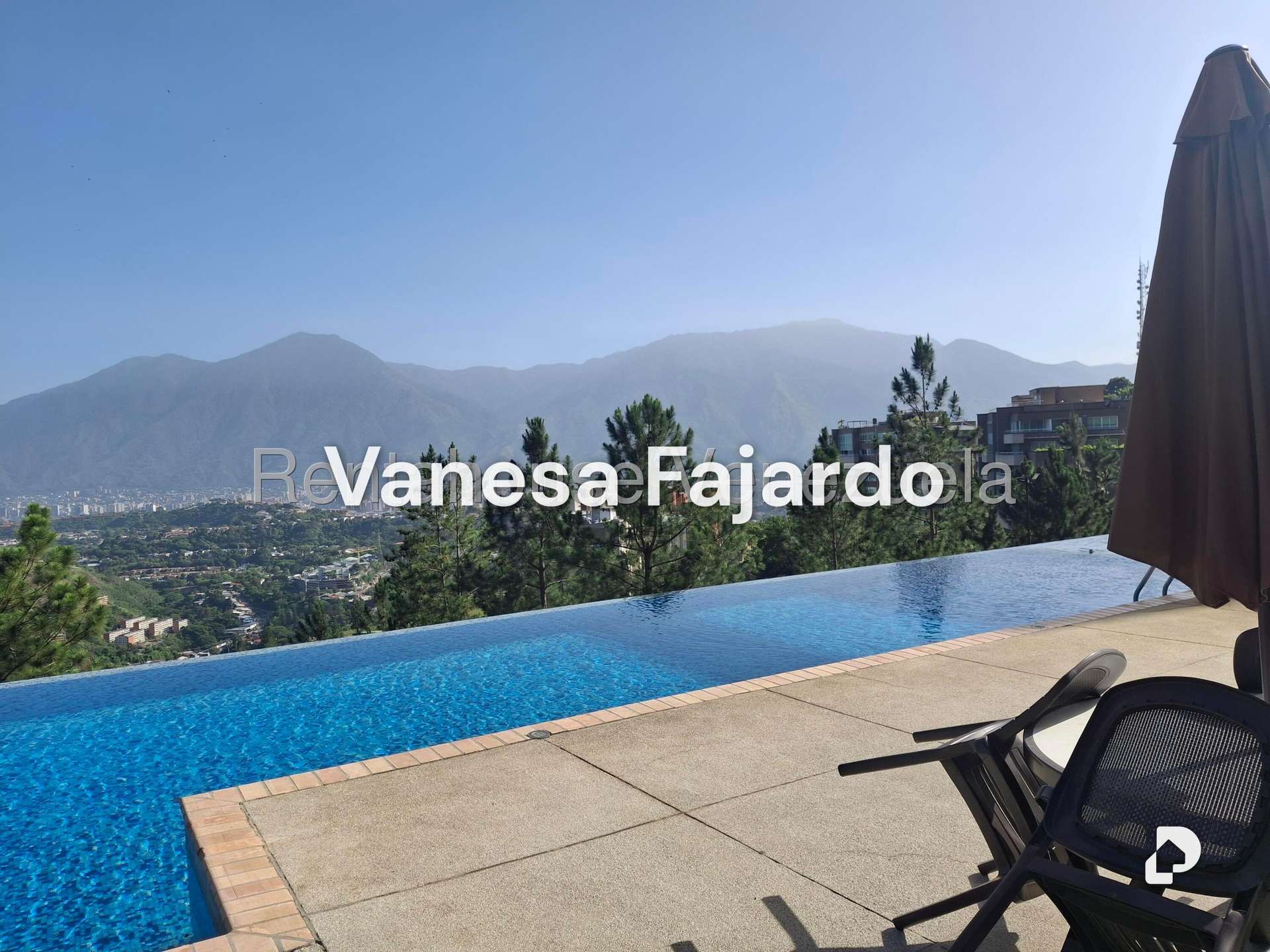 Apartamento en Solar del Hatillo, Caracas – 11