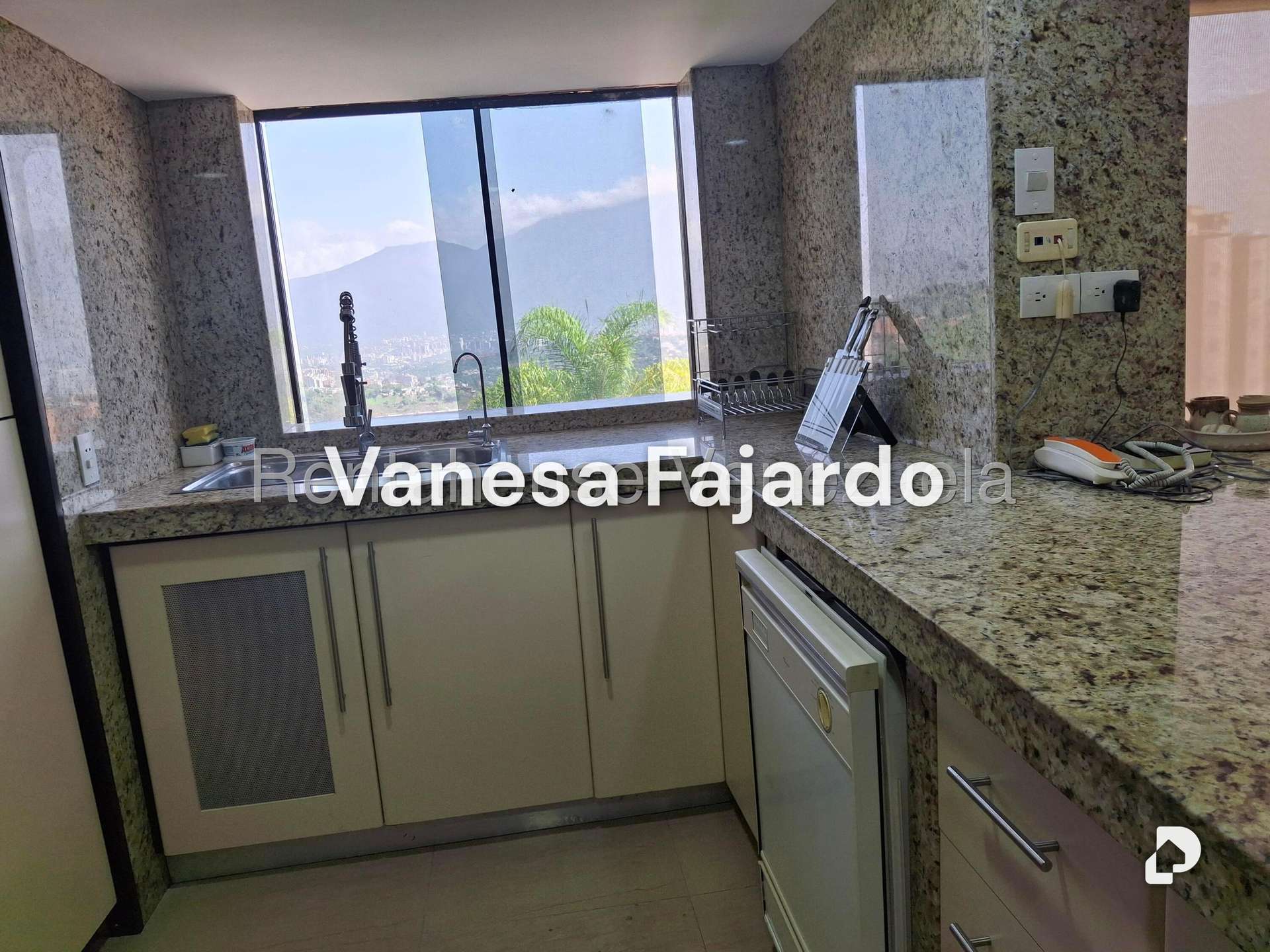 Apartamento en Solar del Hatillo, Caracas – 24