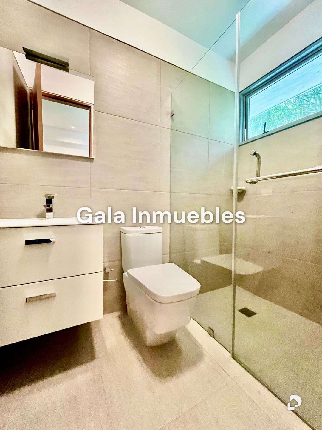 Apartamento en Lomas de Las Mercedes, Caracas – 18