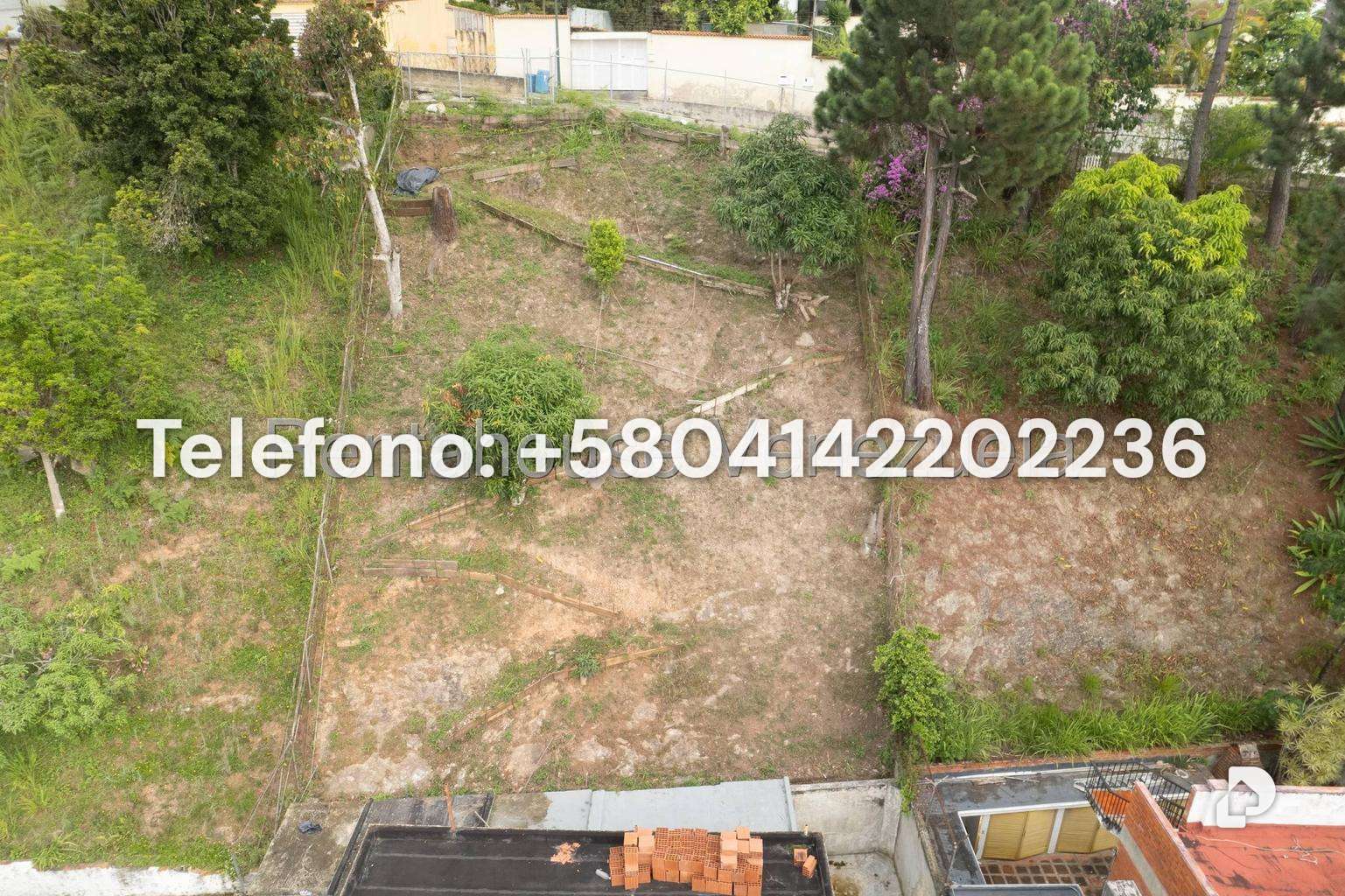 Casa en Los Naranjos (del Cafetal), Caracas – 30