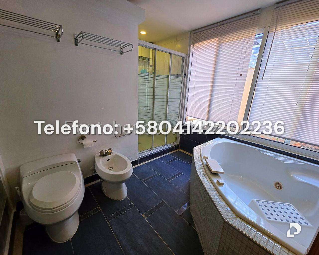 Casa en Prados del Este, Caracas – 16