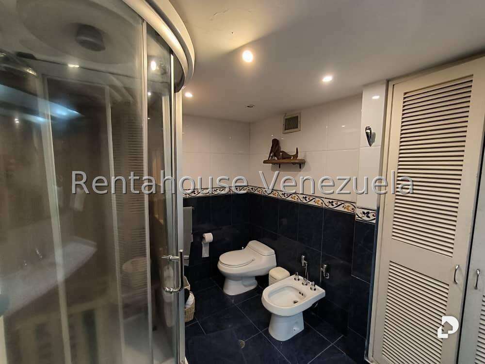 Apartamento en Altamira, Caracas – 17