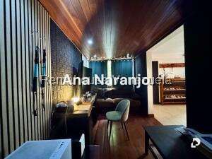 Casa en Alto Prado, Caracas – 21