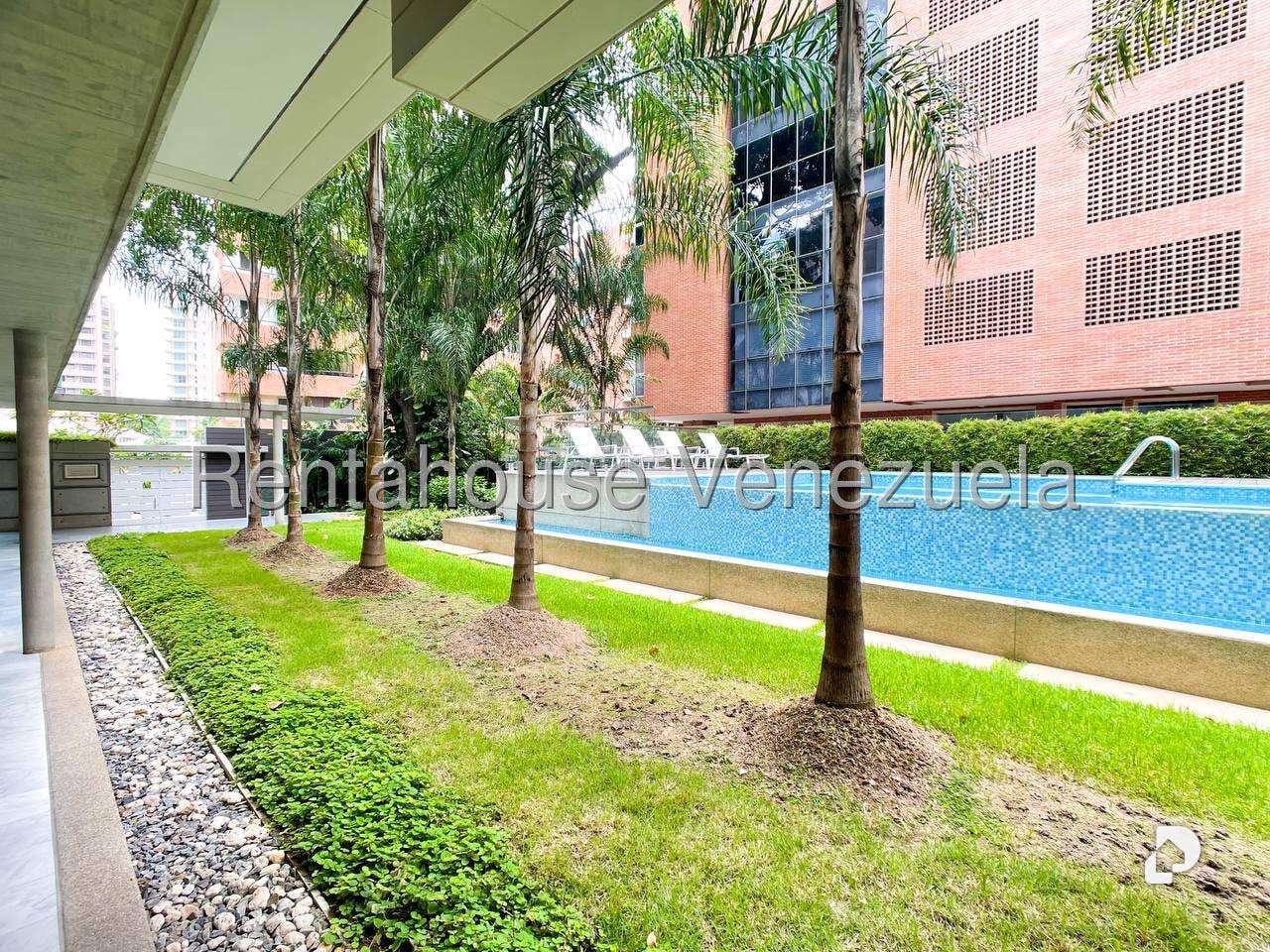 Apartamento en Campo Alegre, Caracas – 28