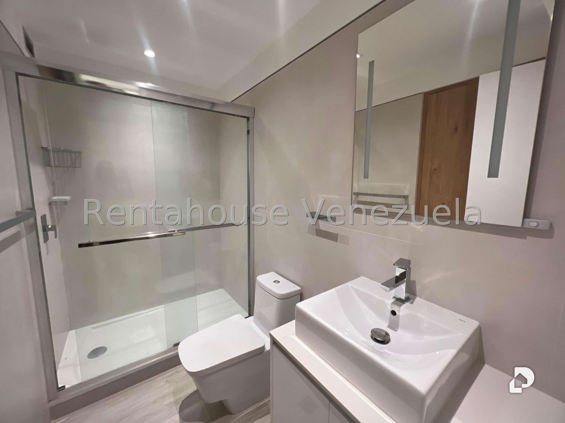 Apartamento en Campo Alegre, Caracas – 13
