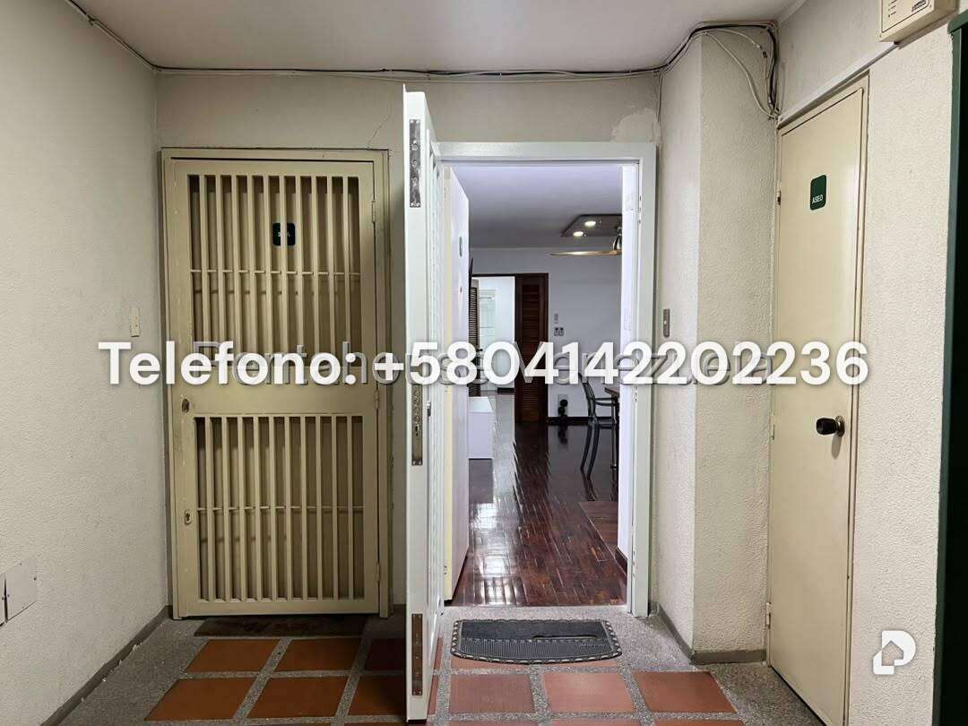 Apartamento en Los Palos Grandes, Caracas – 4