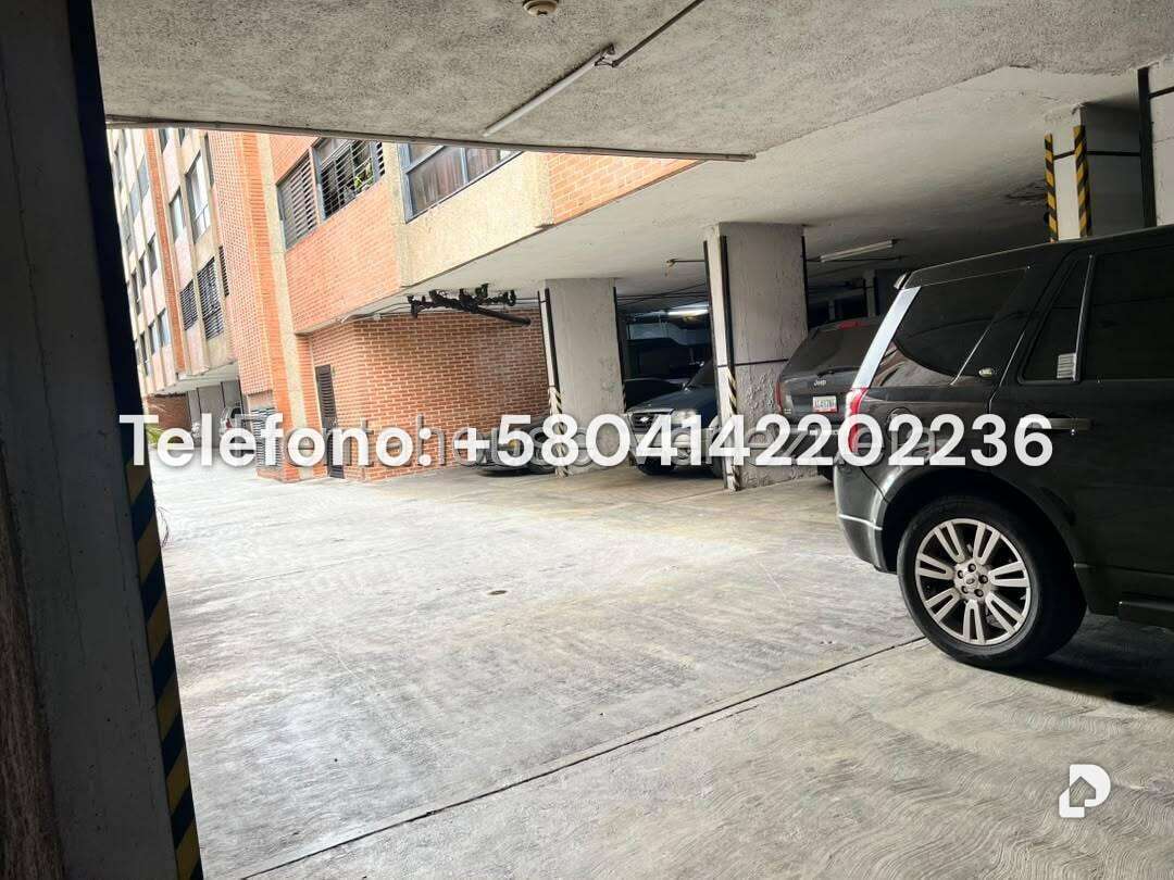 Apartamento en Los Palos Grandes, Caracas – 36