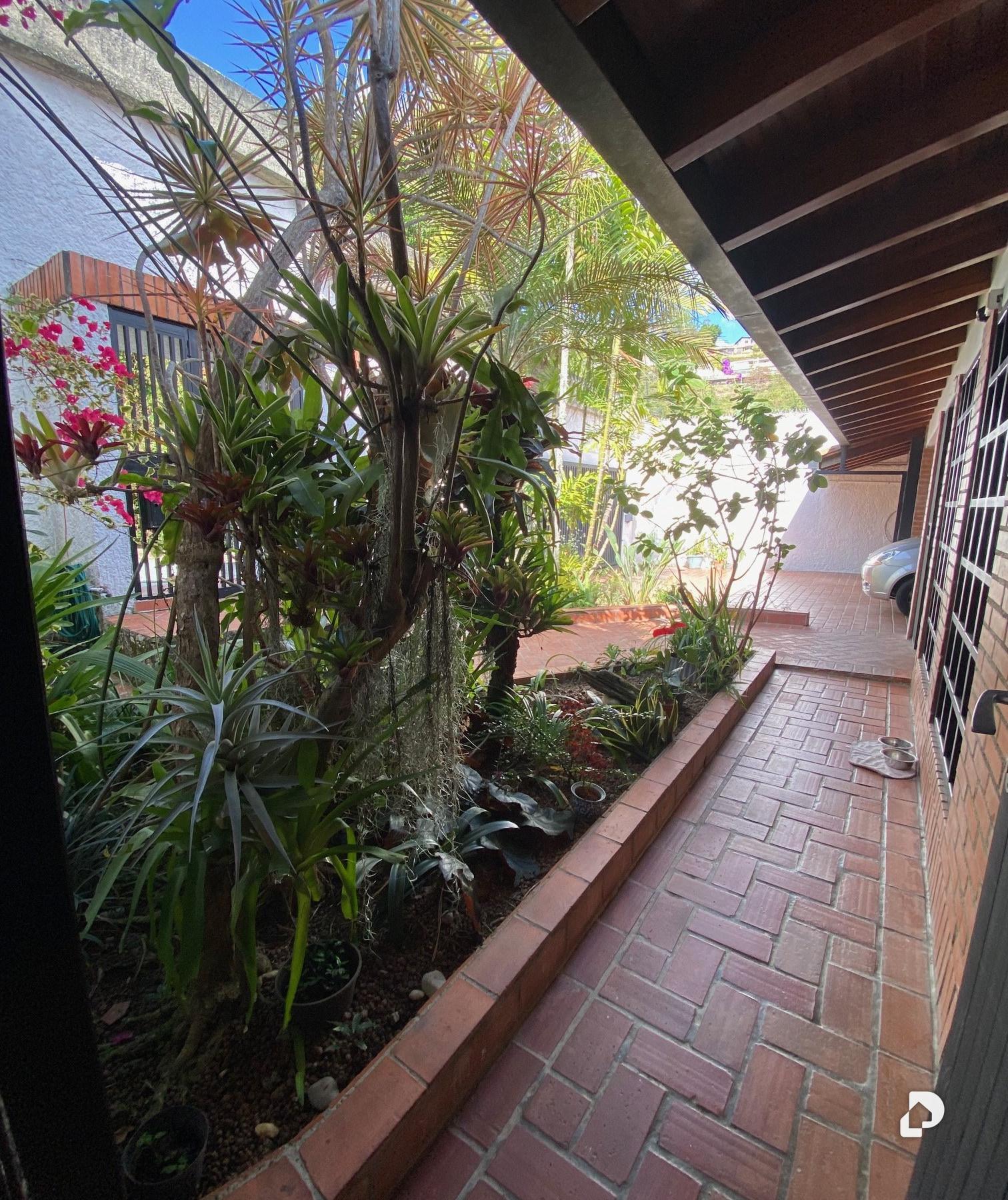 House in El Arroyo, Caracas – 3