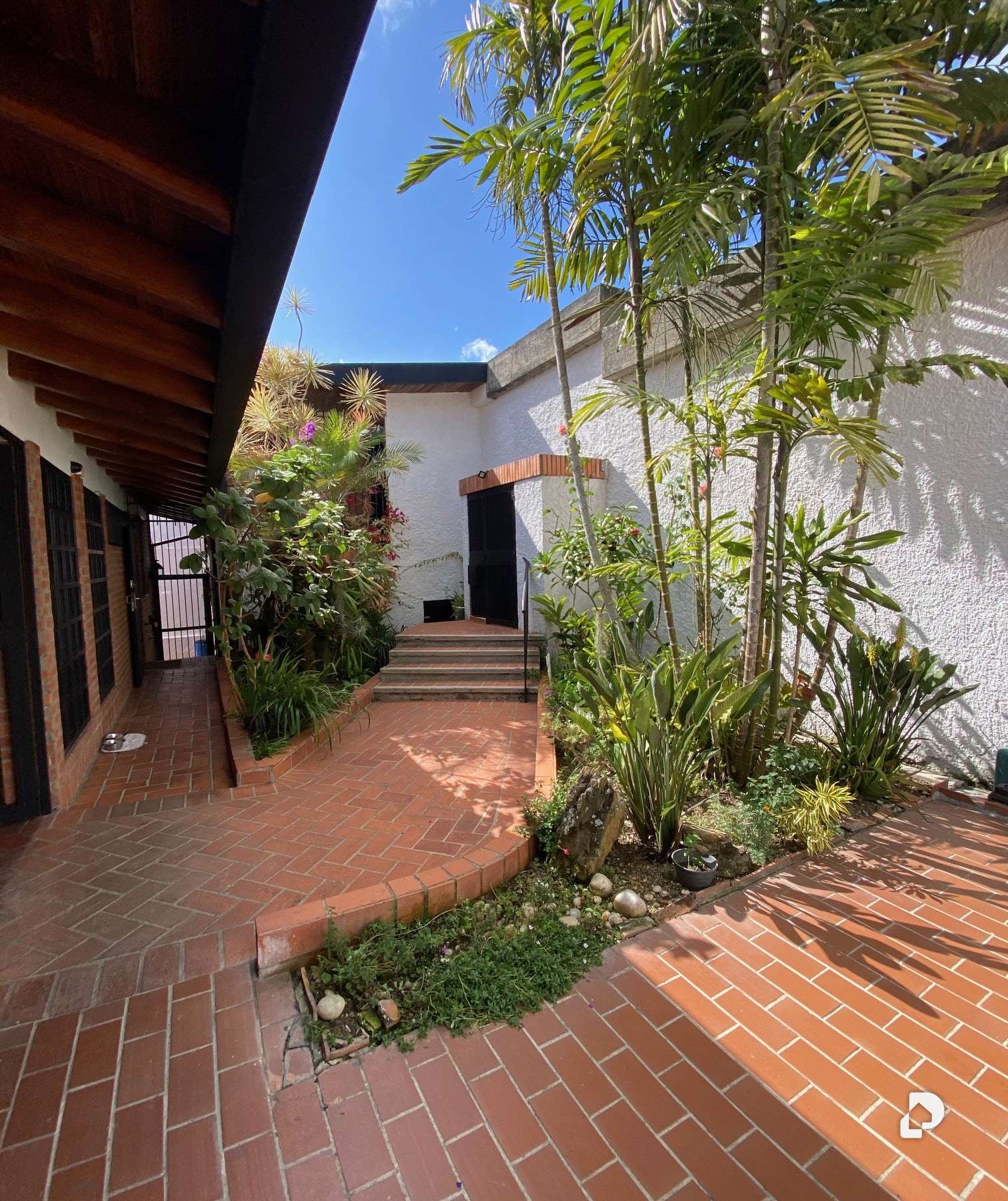House in El Arroyo, Caracas – 2
